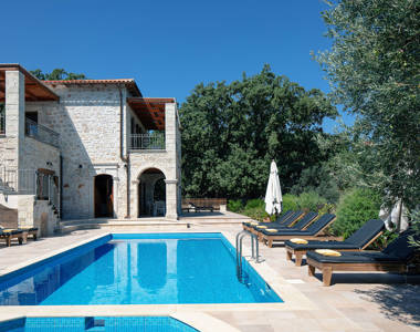 Vederi Estate Villa Melpomeni private pool, sunbeds and villa exterior